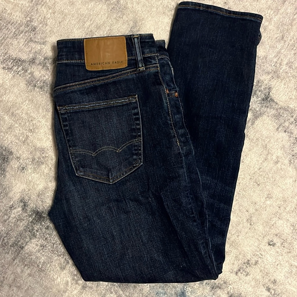 American Eagle athletic fit jeans size 32 x 32.